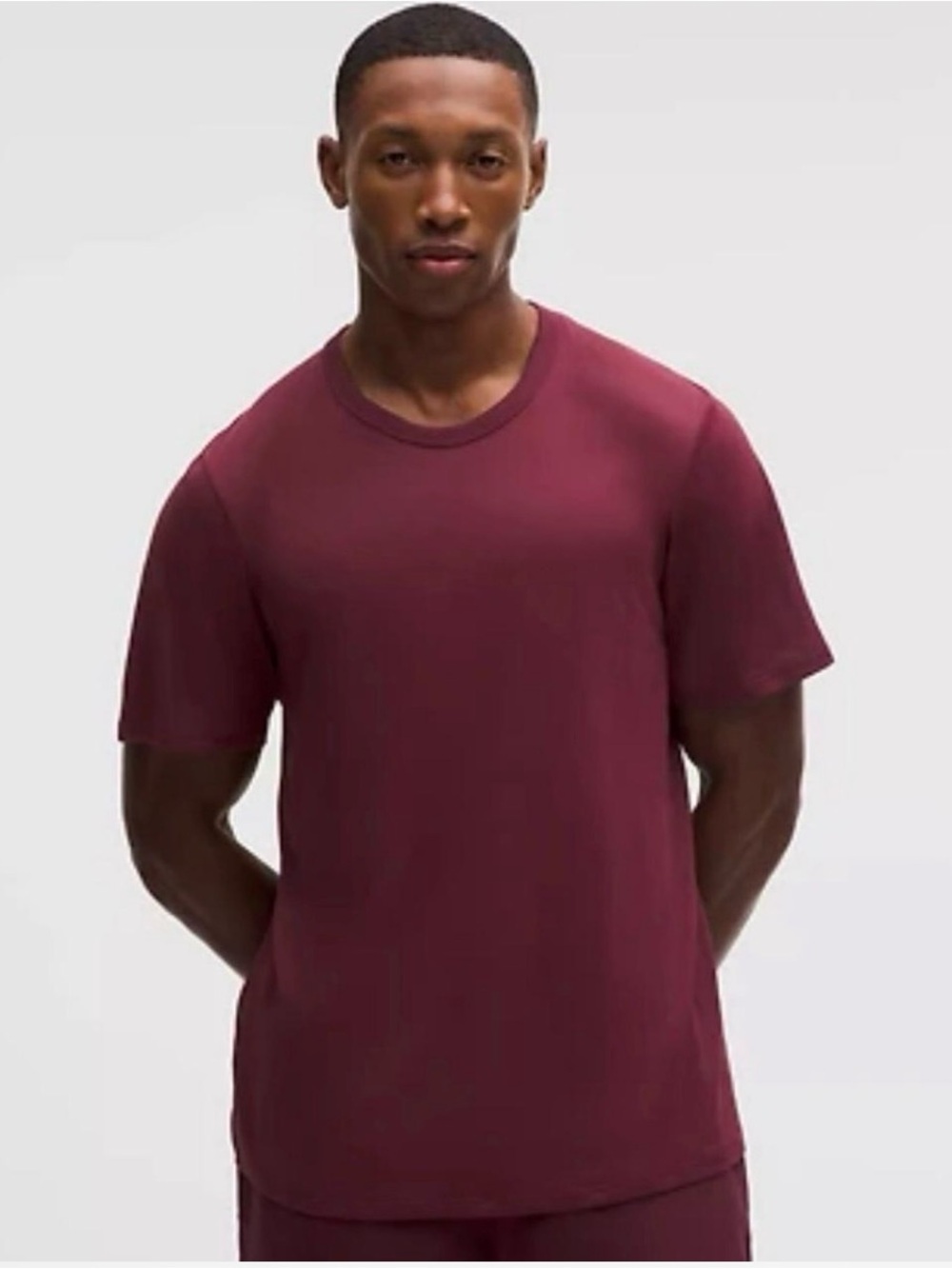 Men's Crew Neck T-Shirt in Burgundy
